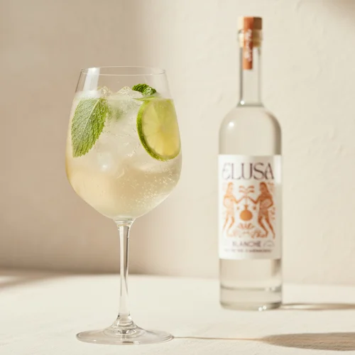 Hugo Spritz cocktail